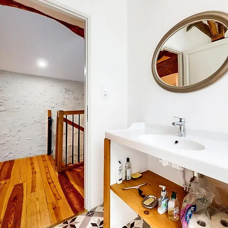 Lovely In Et Thoumeyra Holiday home Les Leves-et-Thoumeyragues