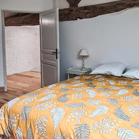 Lovely In Et Thoumeyra Holiday home