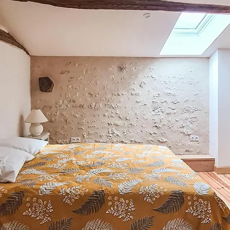 Holiday home Lovely In Et Thoumeyra