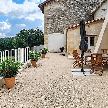 Holiday home Lovely In Et Thoumeyra *